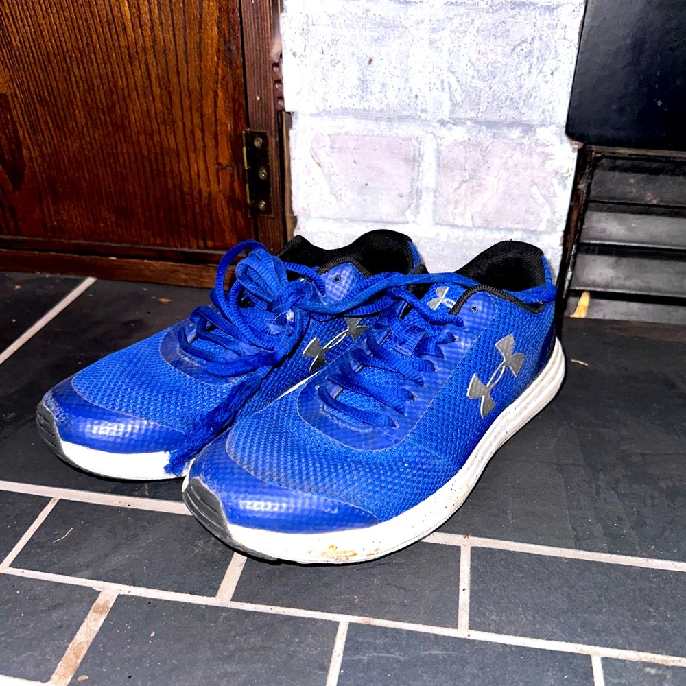 UA shoes
